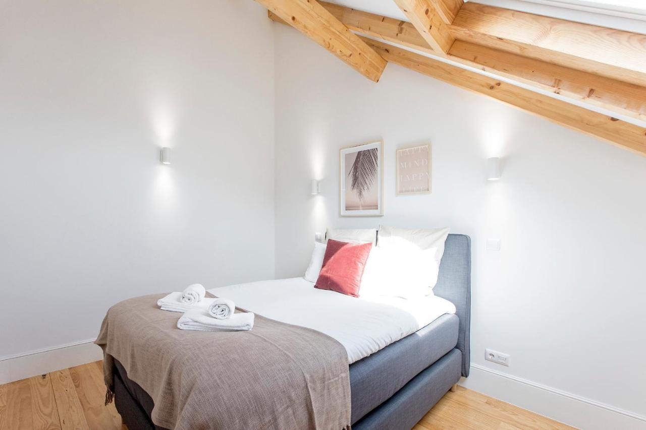 Bright 3Br Flat W/ Ac In City Center By Lovelystay ポルト エクステリア 写真